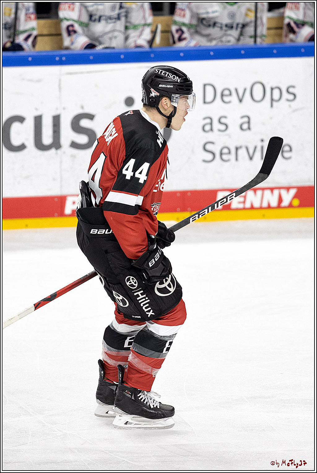 PENNY DEL Viertelfinale 2. Spiel;  Koelner Haie - Eisbaeren Berlin; Koeln, 12.04.2022